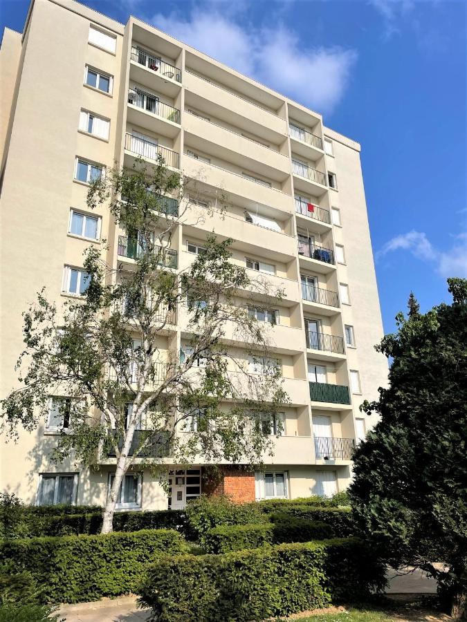 Brossolette T2 Spacieux Et Lumineux Balcon Vue Dégagée *